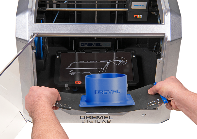 Dremel DigiLab 3D40 FLX 3D printer action view